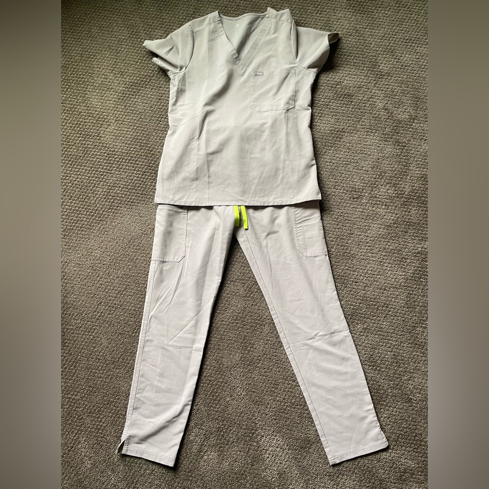 Preowned Figs Scrub Set with Neon Accent